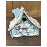 Decorative wood bird house, 10 x 7.5 x 9in