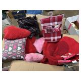 Valentineï¿½s Day tablecloth, placemat, bath rugs,