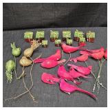 Assorted Cardinal/ Bird & Present Decor