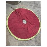 Rodeo Home Red & Green Christmas Tree Skirt