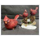 Cardinal resin decor - bird & figurine w/