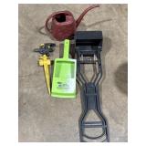 Garden Spreader, water can, yard