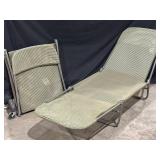 (2) folding outdoor patio chaise lounge chairs