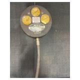 Pressure Testing Device