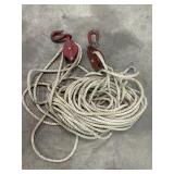 Double Block & tackle pulley system w/rope