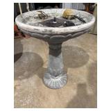 Solar Outdoor Bird Bath w/ Frog &