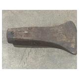 Wood splitting maul axe head