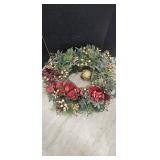 Lighted Christmas Wreath w/ Gold &