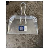 Quickie bulldozer, aluminum dustpan