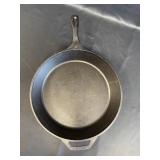 Lodge cast iron 14in skillet