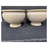 2 resin planters