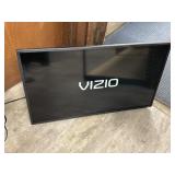 Vizio 32" Flat Screen TV w/ wall mount attached