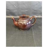 Brown Sadler pottery teapot, 5.5in high