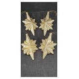 4-Elongated White w/ Gold Star Orn.