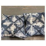 (2) Throw Pillows