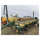 JD 8 Row Planter