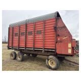 Gehl 940 Forage Wagon