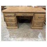 Solid Oak  5 Drawer Desk w/