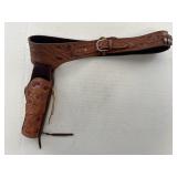Leather RH Gun Holster Belt w/ Ammunition 14 rnd