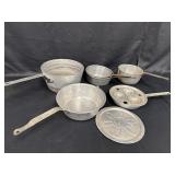 Variety of pots, multiple brands.  Lincoln