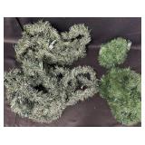 4 Strains of lighted garland