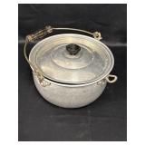 MIRRO Aluminum Pot w/Wooden Handle & Lid,