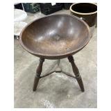 Ant. Lg Yarn/Dough Bowl w/ 3 legged