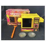Betty Crocker Easy Bake Mini Wave Oven