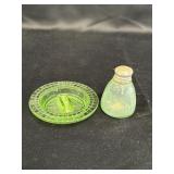 Green uranium glass matchbook holder & shaker,
