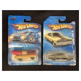 2 Hot Wheels Cars Oacar Mayer Wienermobile &