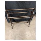 Wood quilt rack  27.5in long x 30in tall