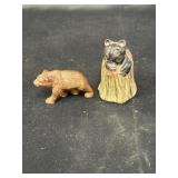 2 resin like bear figures - Chicagoï¿½s New Zoo