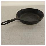 VTG 8in Lodge USA 5SK Cast Iron Skillet