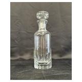 Heavy glass decanter w/stopper, beveled blade