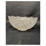 Cut or pressed glass/crystal serving/punch bowl,
