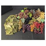 Lg variety rubber grapes various sizes & colors