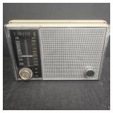 Zenith Royal 76 AM/FM Transistor Radio