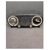 Vtg Zenith owl eyes black bakelite tube radio w/