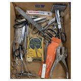 Misc. Scissors, Vtg dog nail trimmers, American
