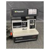 Polaroid SUN 600 LMS camera
