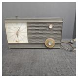 VTG Zenith Tabletop AM Clock Tube Radio