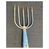 Shurkatch 5-tine barbed frog & eel fishing spear,