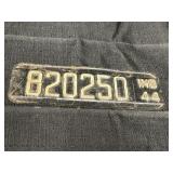 Vtg 44 Indiana automobile license plate,