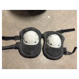 Pair of Western Safety hard cap knee pads