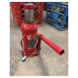 Big Red 12 ton Hydraulic Bottle Jack