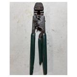 MasterForce 3/8'-1' 3-Handle Clinch Clamp Tool