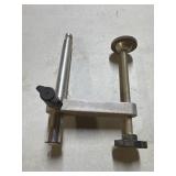 DeWalt Vertical Hold Down Clamp