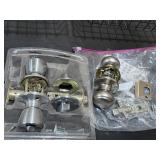 2 doorknob sets, unsure if complete, no keys
