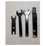 Fan clutch wrenches 2 marked 22