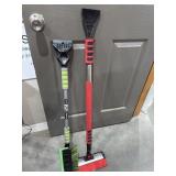 2 snow brushes